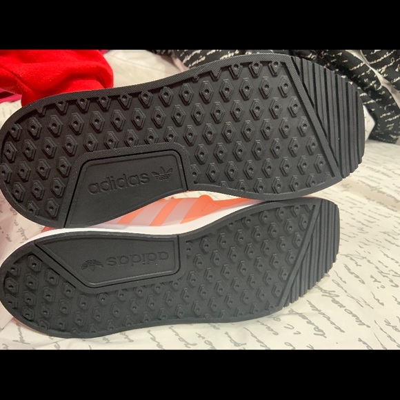 Adidas shoes - Picture 4 of 4